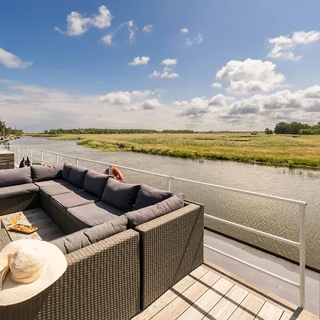 Urlauberschiff Stoertebeker * Преров