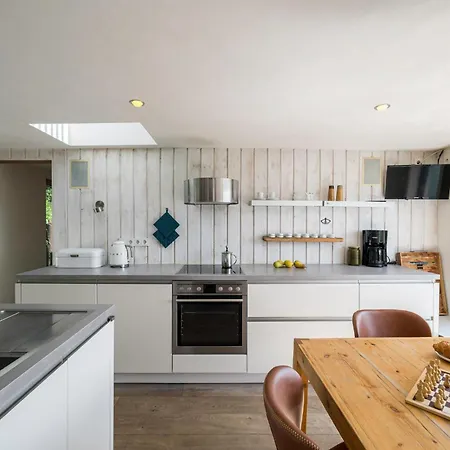 Дом отдыха Urlauberschiff Stoertebeker